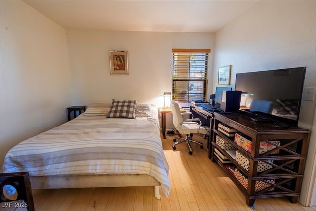 4847 South Torrey Pines Drive 102, Las Vegas, NV 89103