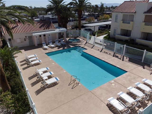 4847 South Torrey Pines Drive 102, Las Vegas, NV 89103