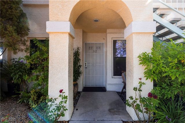 4847 South Torrey Pines Drive 102, Las Vegas, NV 89103