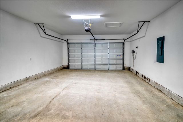 1403 Avocado Lane, Gainesville, TX 76240