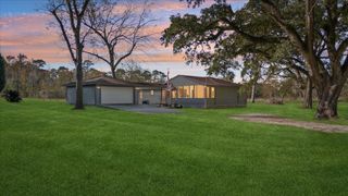 313 Roy Road, Wallisville, TX 77597