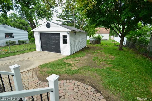 1000 S Campbell Road, Royal Oak, MI 48067
