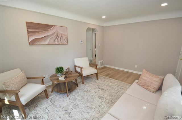 1000 S Campbell Road, Royal Oak, MI 48067