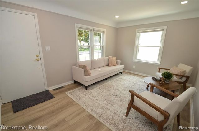 1000 S Campbell Road, Royal Oak, MI 48067