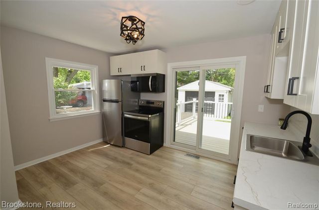 1000 S Campbell Road, Royal Oak, MI 48067