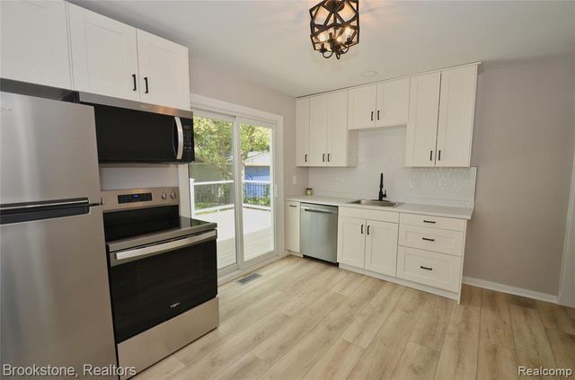 1000 S Campbell Road, Royal Oak, MI 48067