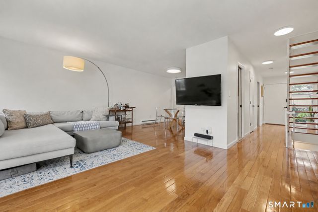 57 Rock Spring Road 15, Stamford, CT 06906