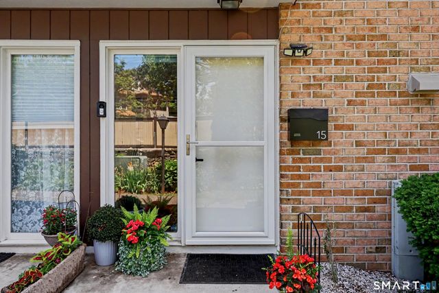 57 Rock Spring Road 15, Stamford, CT 06906