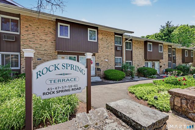 57 Rock Spring Road 15, Stamford, CT 06906