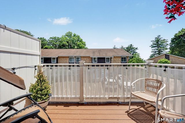 57 Rock Spring Road 15, Stamford, CT 06906