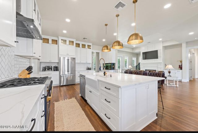1815 Guillot Road Road, Youngsville, LA 70592