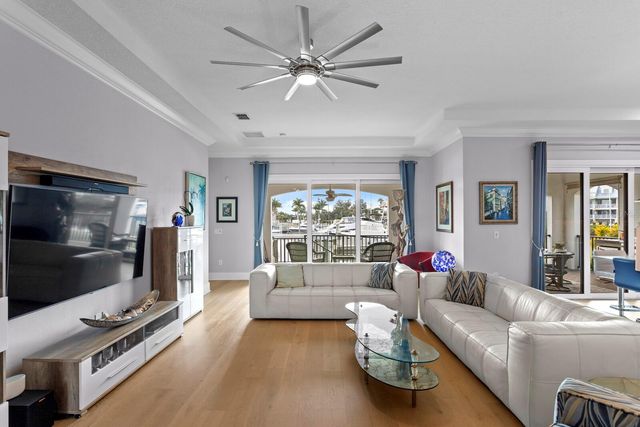 3036 CHRISTOPHERS WATCH LANE, Ruskin, FL 33570