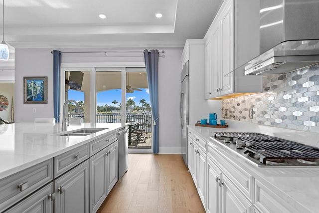 3036 CHRISTOPHERS WATCH LANE, Ruskin, FL 33570