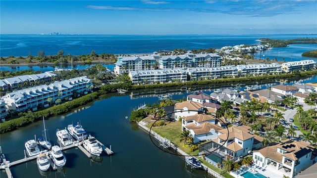 3036 CHRISTOPHERS WATCH LANE, Ruskin, FL 33570