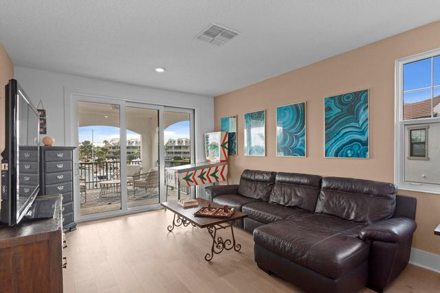 3036 CHRISTOPHERS WATCH LANE, Ruskin, FL 33570