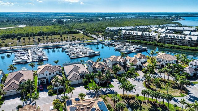 3036 CHRISTOPHERS WATCH LANE, Ruskin, FL 33570