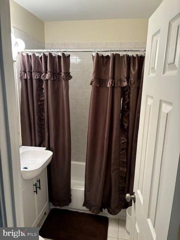 5755 EAST CAPITOL ST SE, Washington, DC 20019