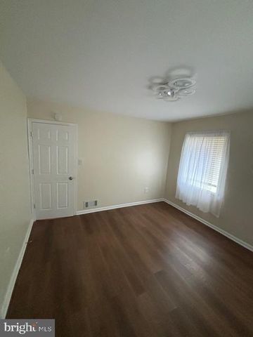 5755 EAST CAPITOL ST SE, Washington, DC 20019