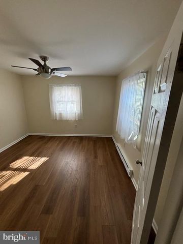 5755 EAST CAPITOL ST SE, Washington, DC 20019