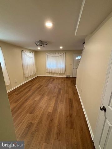 5755 EAST CAPITOL ST SE, Washington, DC 20019