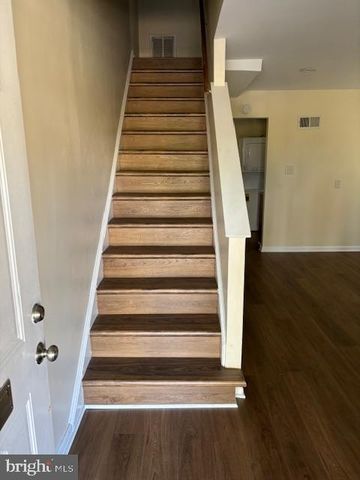 5755 EAST CAPITOL ST SE, Washington, DC 20019