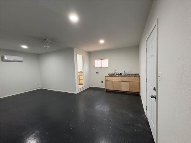 8112 Melrose Street E, White Settlement, TX 76108