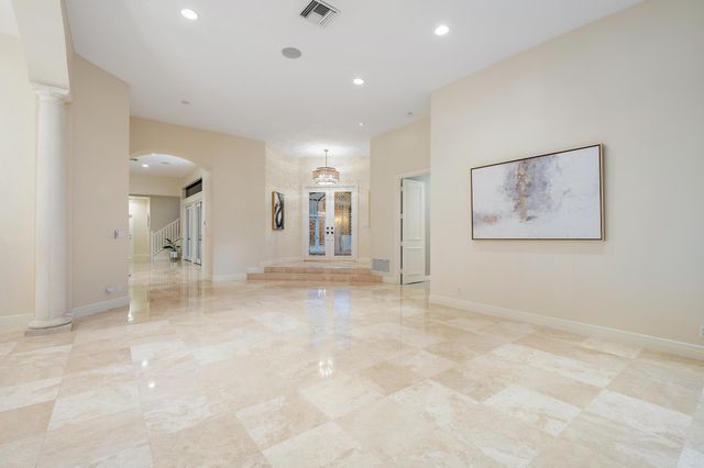 8431 Egret Lakes Lane, West Palm Beach, FL 33412