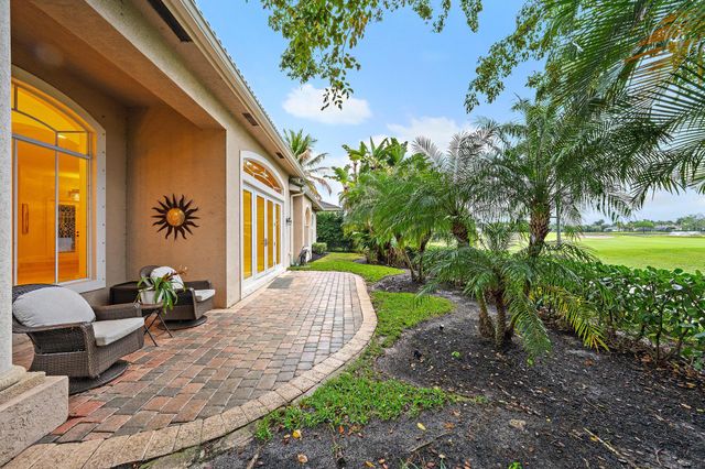 8431 Egret Lakes Lane, West Palm Beach, FL 33412