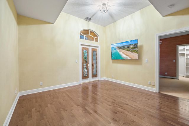 8431 Egret Lakes Lane, West Palm Beach, FL 33412