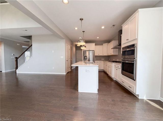 801 Blue Moon Court, Greensboro, NC 27455
