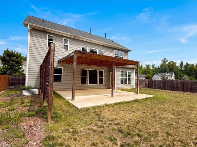 801 Blue Moon Court, Greensboro, NC 27455