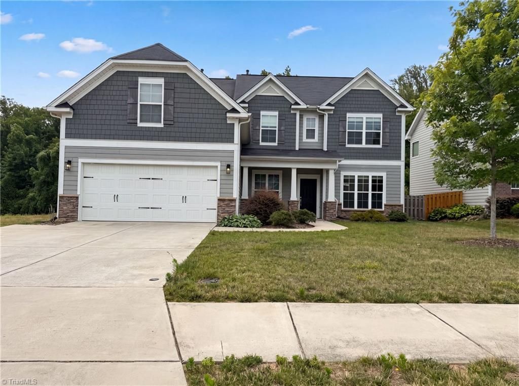 801 Blue Moon Court, Greensboro, NC 27455