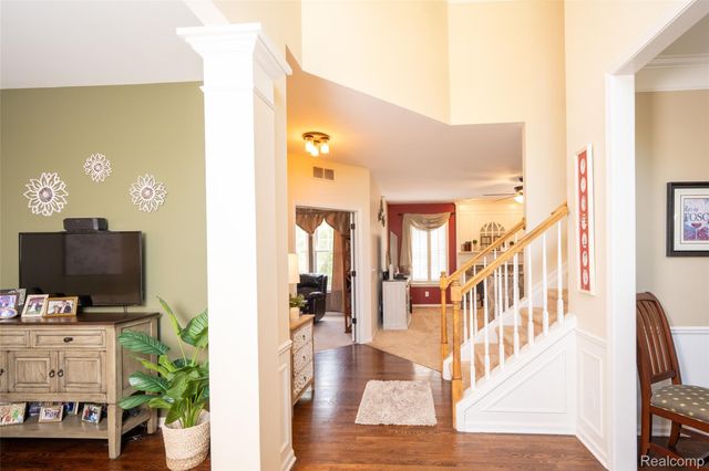 48806 Michaywe Drive, Macomb Township, MI 48044
