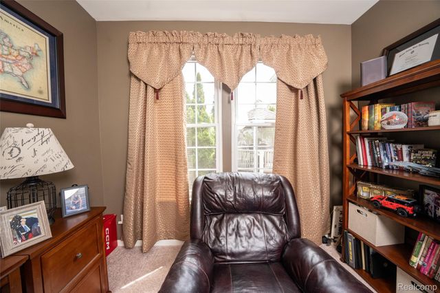 48806 Michaywe Drive, Macomb Township, MI 48044