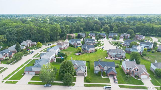 48806 Michaywe Drive, Macomb Township, MI 48044