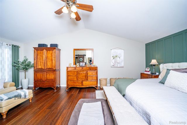 48806 Michaywe Drive, Macomb Township, MI 48044