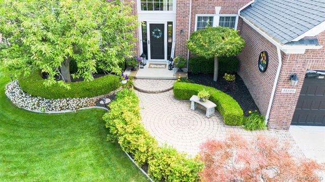 48806 Michaywe Drive, Macomb Township, MI 48044