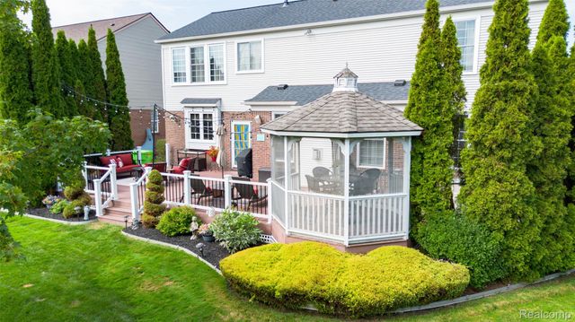 48806 Michaywe Drive, Macomb Township, MI 48044