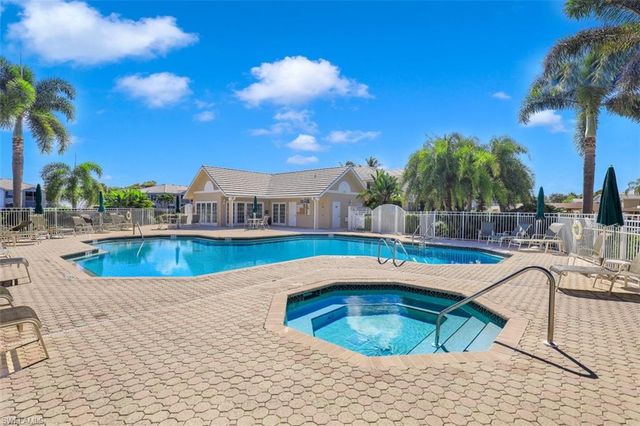 859 Tanbark DR 103, Naples, FL 34108