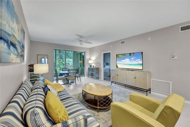 859 Tanbark DR 103, Naples, FL 34108