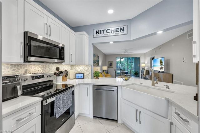 859 Tanbark DR 103, Naples, FL 34108