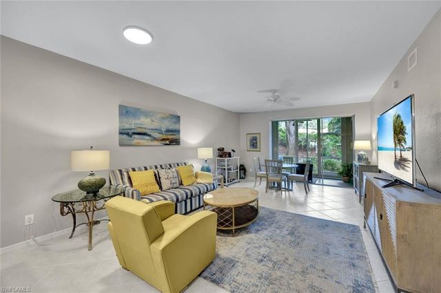 859 Tanbark DR 103, Naples, FL 34108