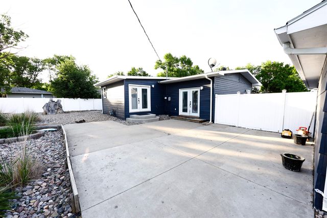 2504 & 2508 2nd Ave NW, Minot, ND 58703