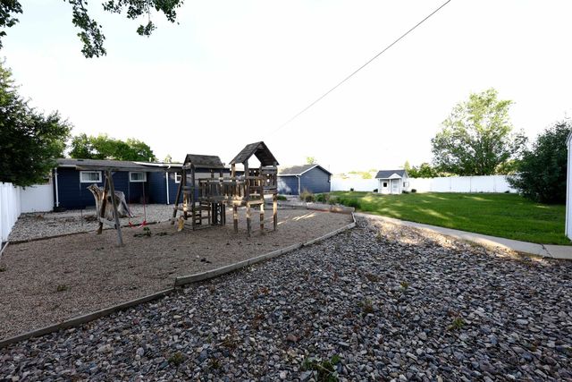 2504 & 2508 2nd Ave NW, Minot, ND 58703