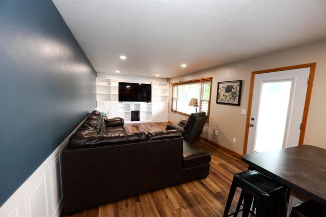 2504 & 2508 2nd Ave NW, Minot, ND 58703