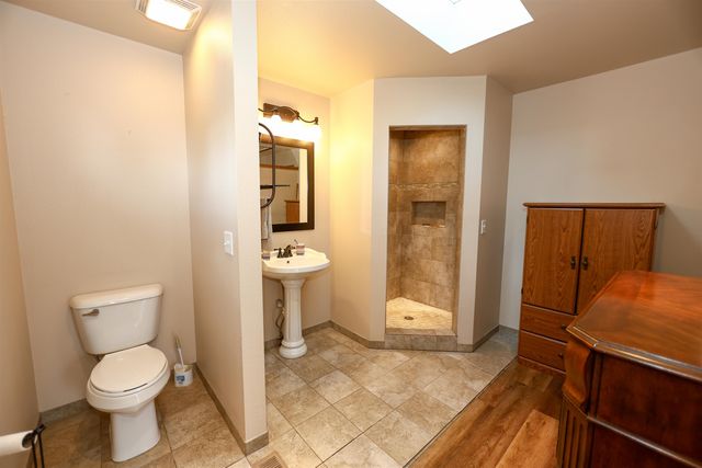 2504 & 2508 2nd Ave NW, Minot, ND 58703