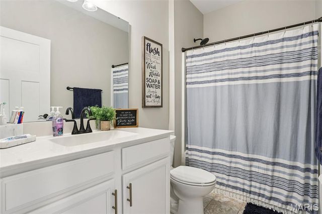 8446 Herrick Park Drive, Troy, IL 62294