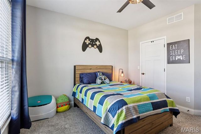 8446 Herrick Park Drive, Troy, IL 62294