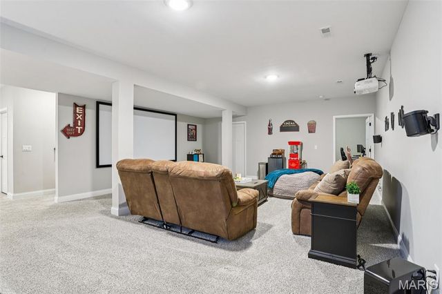 8446 Herrick Park Drive, Troy, IL 62294