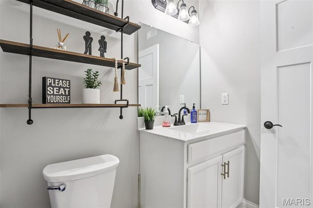 8446 Herrick Park Drive, Troy, IL 62294